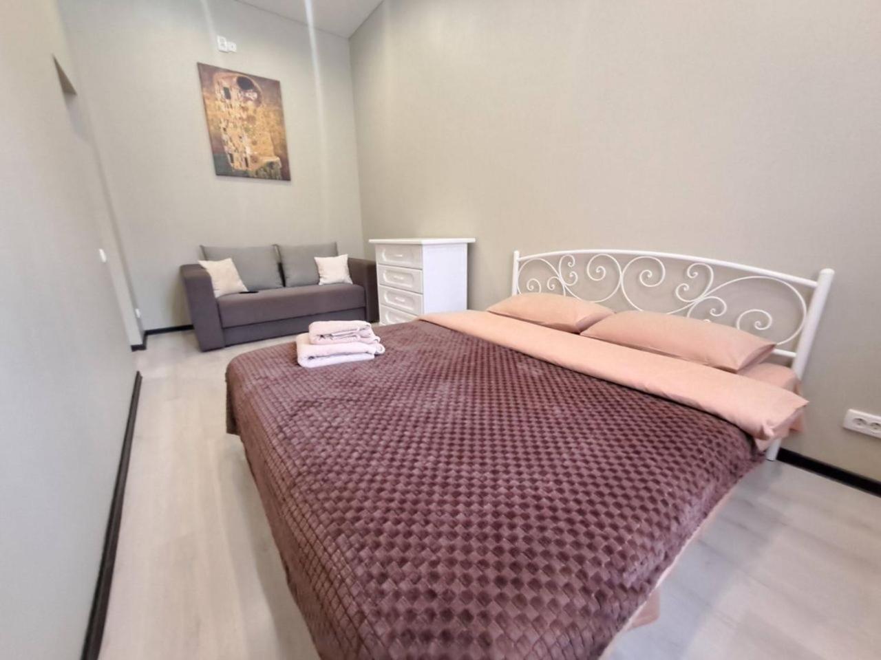 Viva Olive - Студия Со Спальней В Центре Kremenchuk Exterior foto