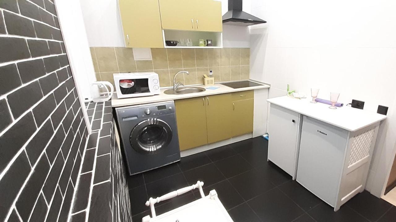 Viva Olive - Студия Со Спальней В Центре Kremenchuk Exterior foto