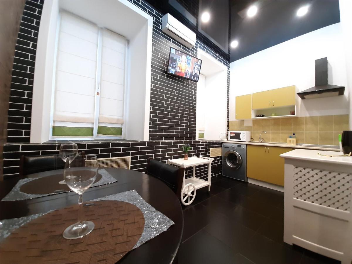 Viva Olive - Студия Со Спальней В Центре Kremenchuk Exterior foto
